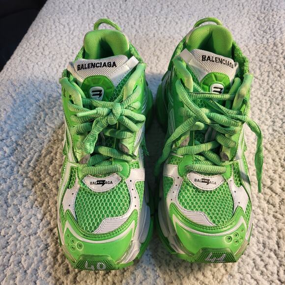 new Balenciaga Runner Fluo Green  men sneakers 41 left us 8 size 40 right US 7 - Picture 1 of 9